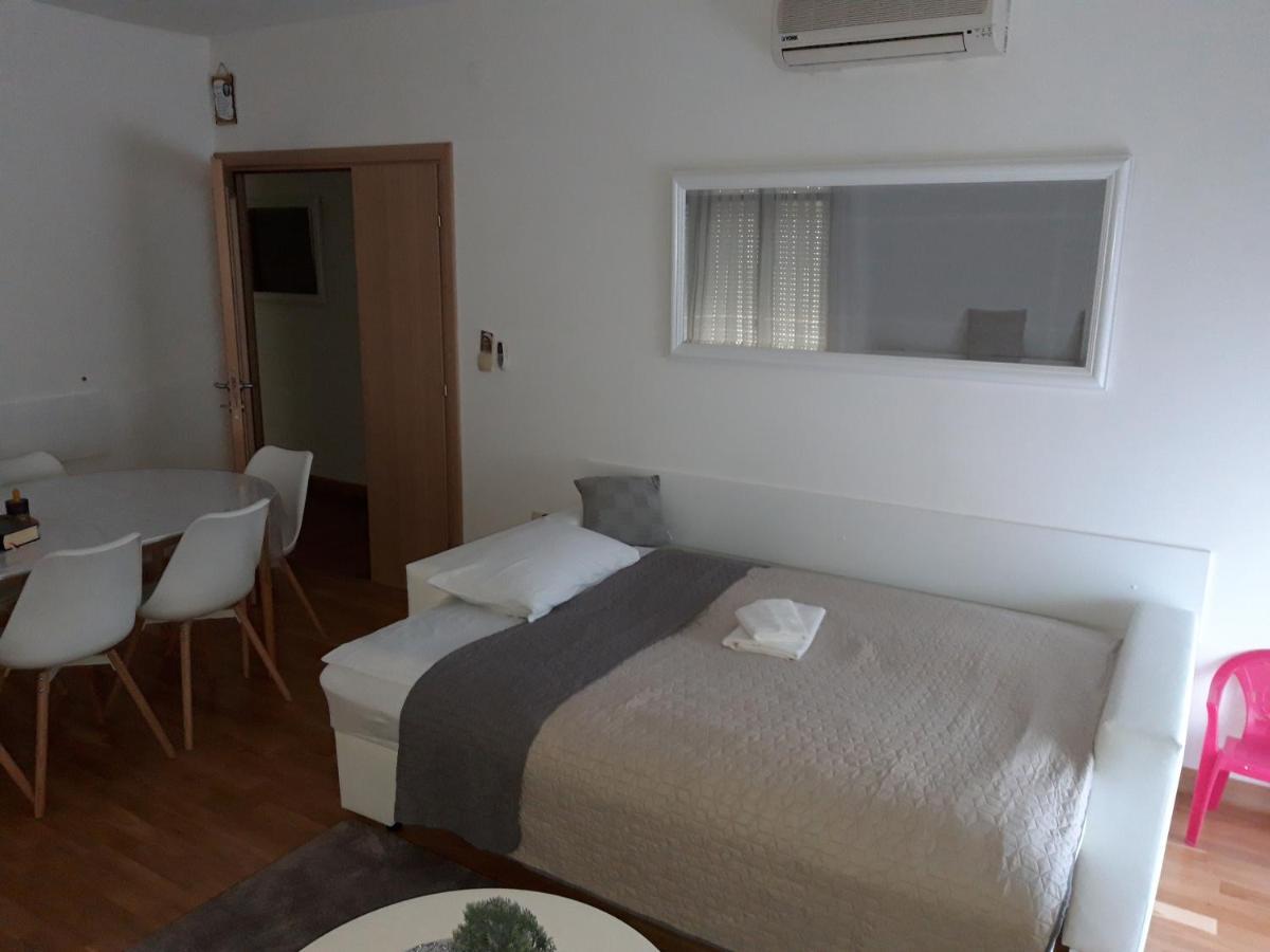 Marys Home Apartment Medugorje Medjugorje Exterior foto