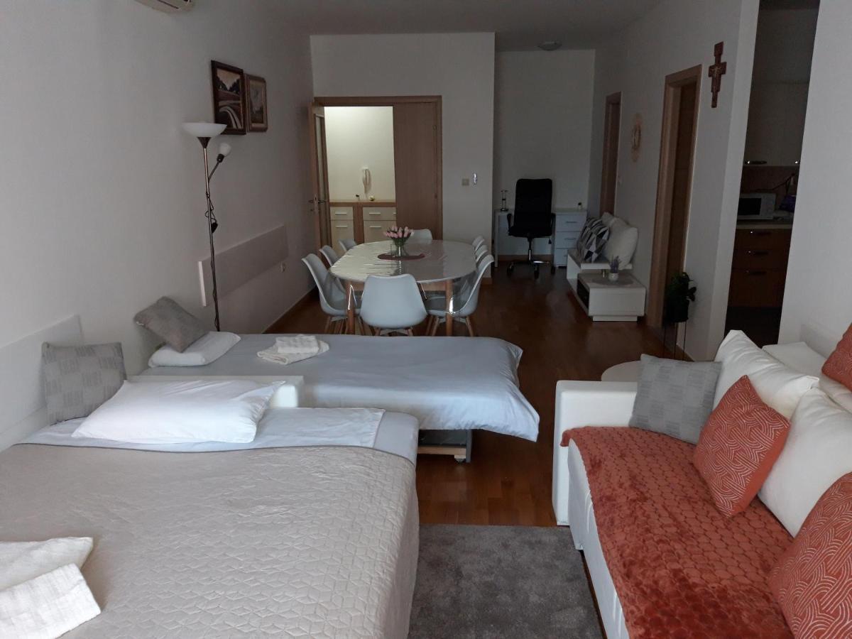 Marys Home Apartment Medugorje Medjugorje Exterior foto
